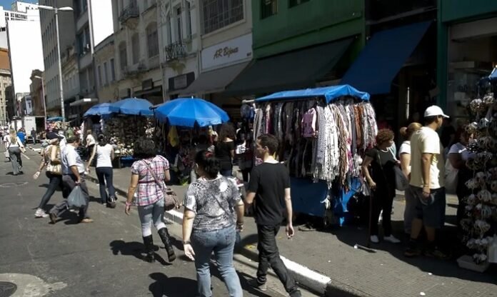 Ipea: aumento do trabalho informal está ligado à baixa fiscalização