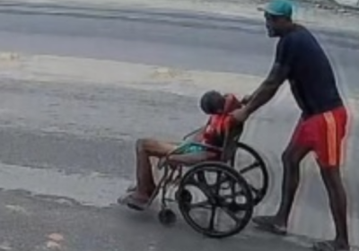 Indivíduo é detido por transportar pai em cadeira de rodas por 5 km e deixar corpo em terreno de Paulista (PE)