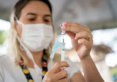 Ministério da Saúde envia mais de 89 mil doses da vacina contra a Covid-19 para Pernambuco.