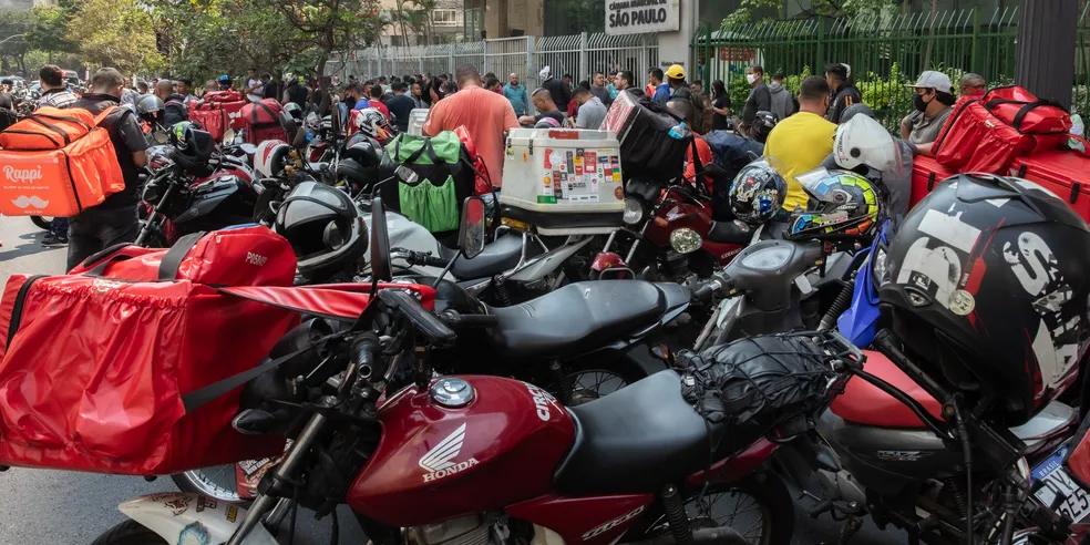 Motoristas e entregadores de aplicativos de Petrolina e Juazeiro aderem à paralisação nacional em repúdio ao PL dos aplicativos nesta terça-feira (14)