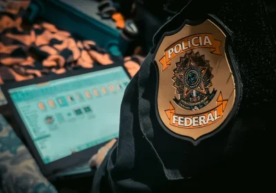 Operações da Polícia Federal e Polícia Civil combatem abuso sexual infantojuvenil em todo o Brasil, com dois mandados cumpridos em Pernambuco.