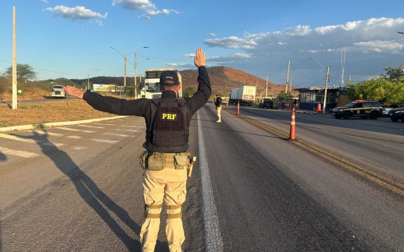 Quatro mortes e 48 feridos são registrados pela PRF em acidentes nas rodovias federais de Pernambuco