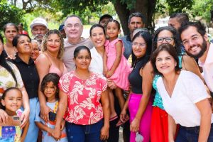 Raquel prestigia encerramento da Festa da Divina Misericórdia em Arcoverde