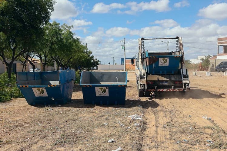 Prestadores denunciam atrasos de pagamentos em empresa terceirizada da Prefeitura de Petrolina