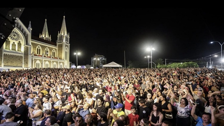 Emoção inesquecível marcou a noite do 14º Encontro de Carros Antigos de Petrolina