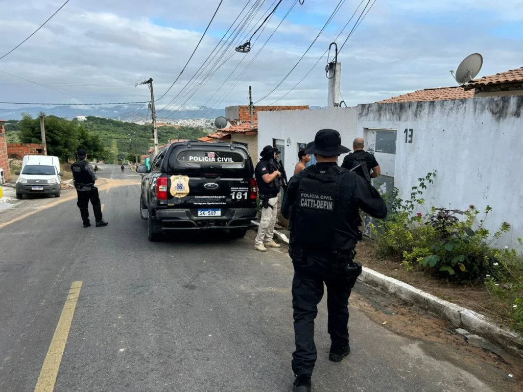 Operações contra facções na Bahia atingem 200 ações em 2026 pelas forças policiais da região.