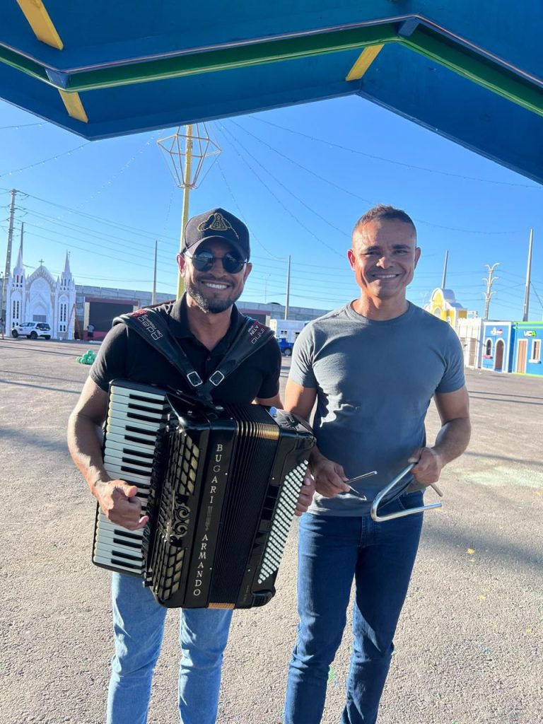 Adãozinho de Rajada e Katim garantem agitar Forró dos Vovôs e Vovós