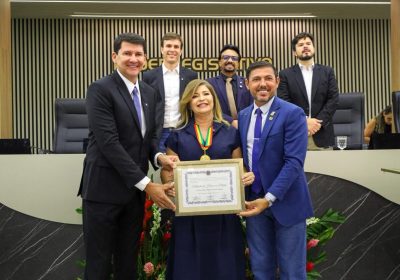 Alinne Durando é agraciada com Título de Cidadã Petrolinense e Medalha Dom Malan em emocionante cerimônia