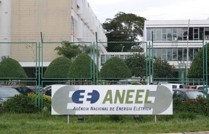 Aneel prevê aumento de 8,6% nas tarifas de energia elétrica em 2026.