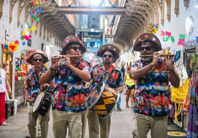 Celebração da cultura popular com festa junina em locais de Pernambuco