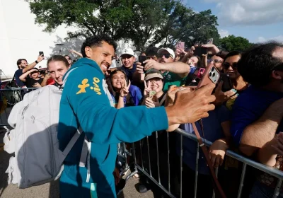Equipe brasileira desembarca em Houston para partida das oitavas da Copa do Mundo