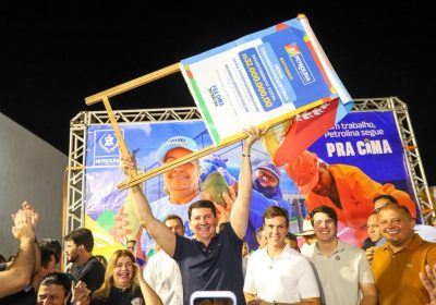 Prefeito Simão, Fernando Filho, Antonio e Miguel inauguram obra que transforma antiga “Estrada da Morte” em perimetral moderna e segura Prefeito Simão, Fernando Filho, Antonio e Miguel inauguram obra que transforma antiga “Estrada da Morte” em perimetral moderna e segura