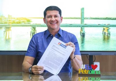 Prefeito Simão faz solicitação oficial ao Governo Federal para construção de nova ponte ligando Petrolina a Juazeiro.
