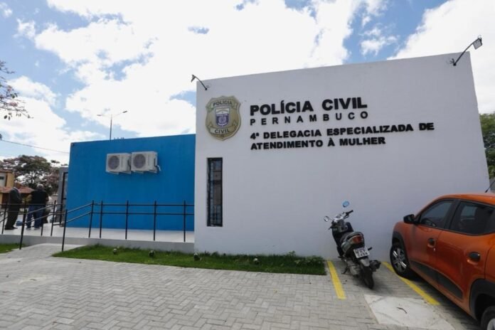 Suspeito é preso por supostamente dopar e abusar sexualmente da enteada de 16 anos em Caruaru (PE)