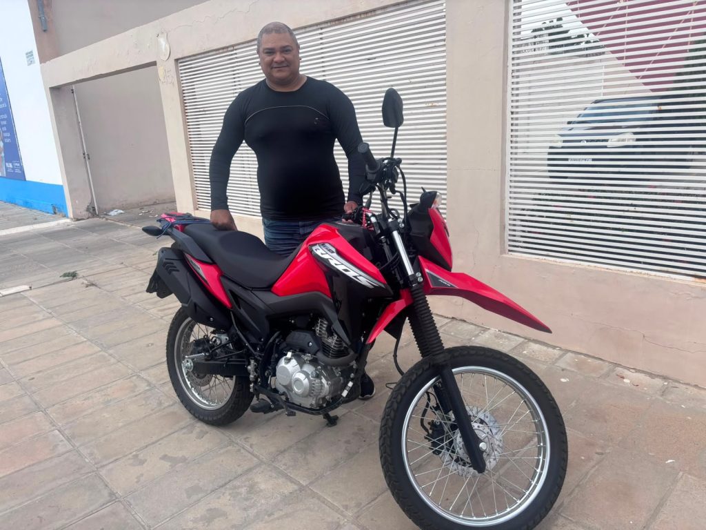AGE Motoriza oferece linha de crédito para garantir veículo para motociclistas por aplicativo em Petrolina