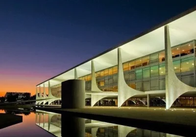 Brasil condena novo aumento de tarifas como “marco lamentável” e ameaça adotar medidas de reciprocidade