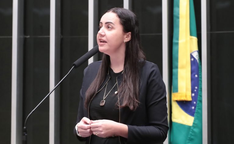 Comissão aprova proposta que determina que escolas comuniquem casos suspeitos de trabalho infantil