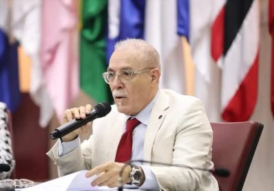 Conselheiro sugere que empresas paguem pelo apoio à ditadura em anistia.