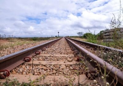 Firma-se contrato de R$ 312,8 milhões para realização das obras do trecho Salgueiro-Suape da Transnordestina.