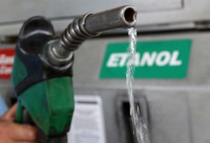 Governo protela decisão sobre possível aumento de 32% do etanol na gasolina