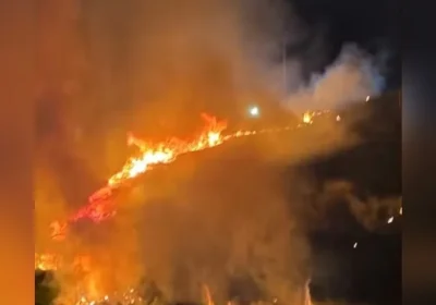 Incêndio em rancho na Bahia causado por fogos de chá revelação