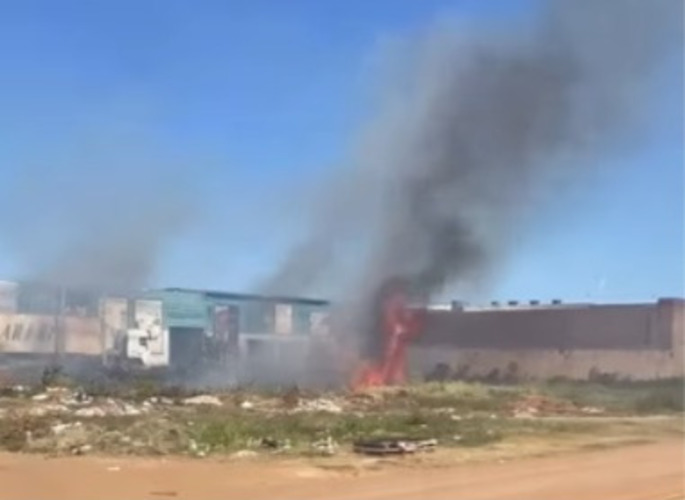 Incêndios no lixo preocupam moradores da região do Alto da Boa Vista