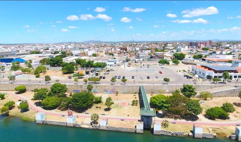 Juazeiro comemora 148 anos com atividades cívicas e apresentações musicais