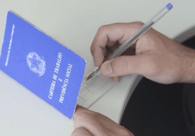 Mais de 6 mil empregos com carteira assinada são gerados pela PE em junho; destaque para Petrolina no interior. Mais de 6 mil empregos com carteira assinada são gerados pela PE em junho; destaque para Petrolina no interior.
