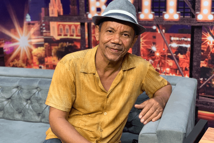 Raimundinho do Acordeon conquista sucesso internacional com sua nova música após o hit “Esperando na Janela”