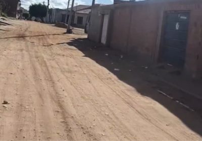 Residente reivindica asfaltamento de vias no Jardim Vitória