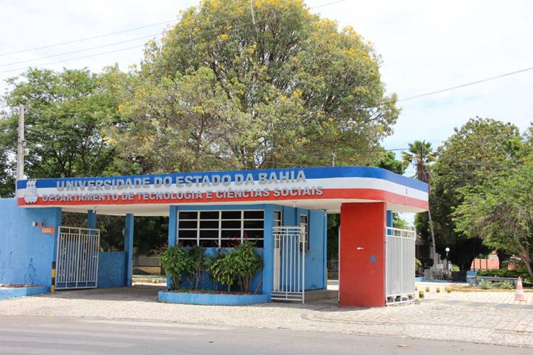 Uneb/Campus Juazeiro abre inscrições para vagas remanescentes em 3 cursos