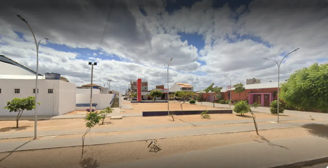 Vazamento no bairro João de Deus afeta fornecimento de água em 4 bairros de Petrolina (PE) hoje (6)