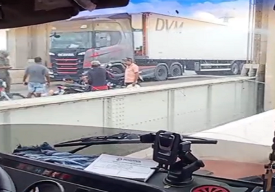 Acidente na Ponte Presidente Dutra causa congestionamento no trânsito nesta quarta-feira (12)