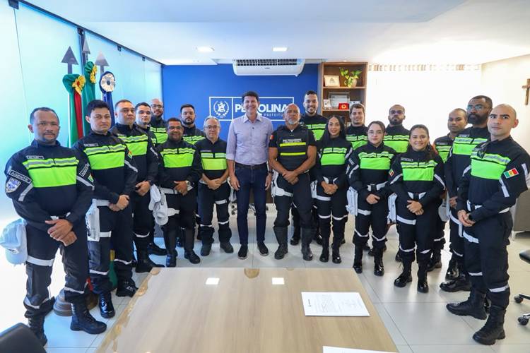 Agentes de trânsito de Petrolina tomam posse