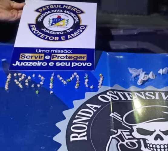 Homem tenta fugir da GCM e é detido com 59 pedras de Crack em Juazeiro