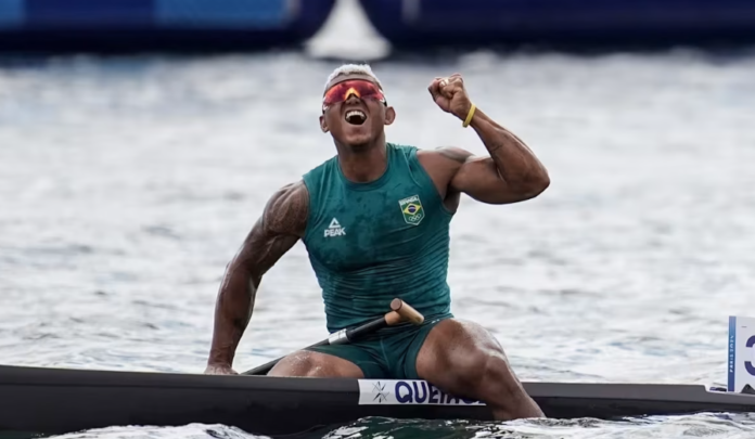 Isaquias Queiroz conquista o ouro no Mundial de Canoagem na Polônia, na categoria C1 500m