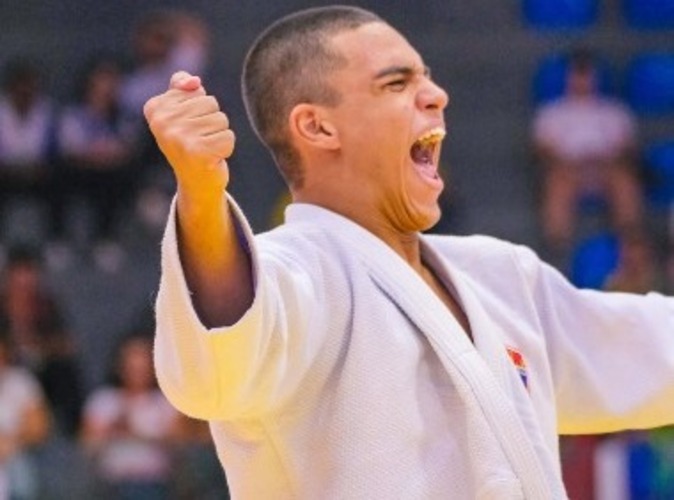 Juazeirense vence competição de judô e é convocado para representar o Brasil no México