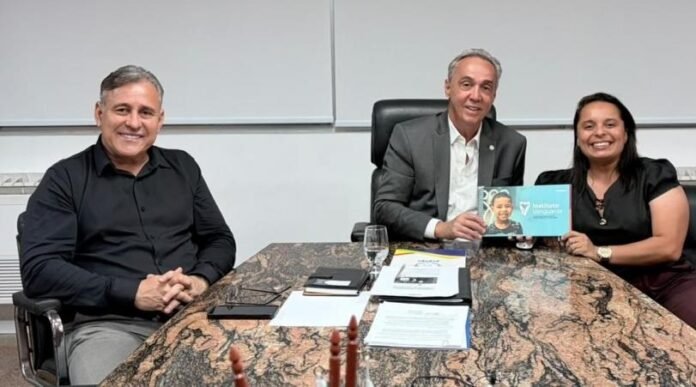 Lidu Alves é recebido pela FPF para colaborar e promover o esporte em Petrolina (PE)