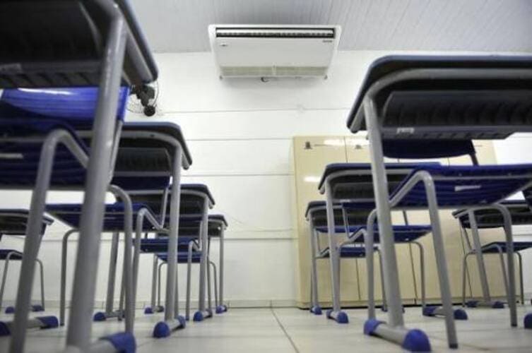 Mães de alunos do N9 estão preocupadas com a falta de climatização na escola