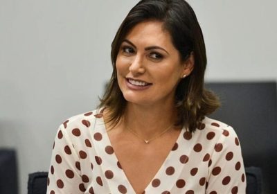 Michelle Bolsonaro confirma intenção de concorrer ao Senado Michelle Bolsonaro confirma intenção de concorrer ao Senado