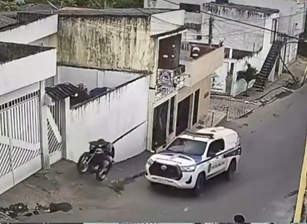Acidente fatal durante perseguição policial resulta na morte de jovem de 21 anos em Vitória de Santo Antão-PE