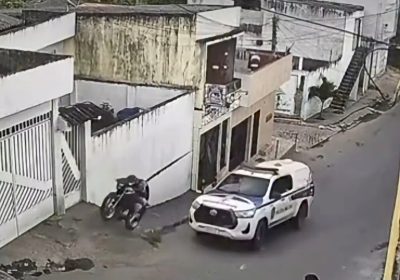 Acidente fatal durante perseguição policial resulta na morte de jovem de 21 anos em Vitória de Santo Antão-PE
