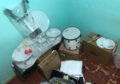 Bandas e fanfarras de Sento Sé recebem doações de novos instrumentos e materiais Bandas e fanfarras de Sento Sé recebem doações de novos instrumentos e materiais