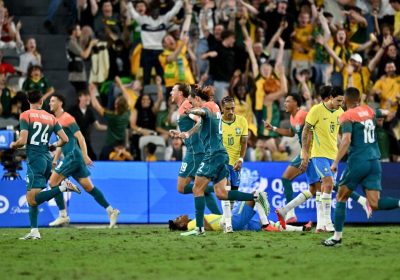 Brasil empata no último minuto contra a Austrália em amistoso pós-Copa para evitar vexame