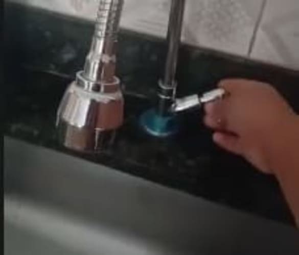 Compesa surpreende mais um bairro com falta d’água antes do previsto.