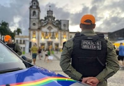 Concursos para Polícia Militar e Bombeiros são lançados em Pernambuco. Concursos para Polícia Militar e Bombeiros são lançados em Pernambuco.