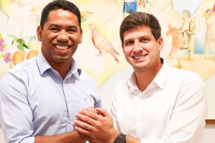 Eleições 2026: Mais um vereador da base governista em Petrolina (PE) declara apoio a João Campos; Agora é a vez de Wanderley Alves