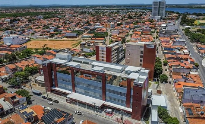 Hospital Regional de Juazeiro abre seleção para contratar enfermeiros e técnicos de enfermagem.