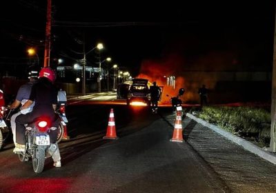 Incêndio destrói viatura da Polícia Militar no Distrito Industrial de Petrolina