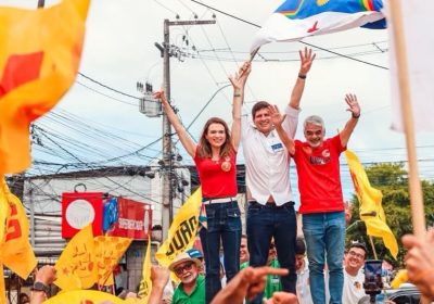 Marília Arraes reúne lideranças, dialoga com a cultura e mobiliza as ruas de Vitória de Santo Antão até o Recife. Marília Arraes reúne lideranças, dialoga com a cultura e mobiliza as ruas de Vitória de Santo Antão até o Recife.